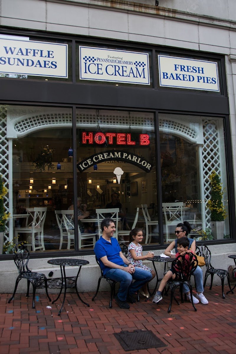 Hotel B Ice Cream Parlor