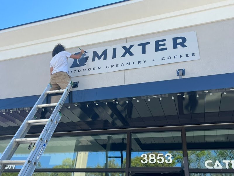 Mixter Nitrogen Creamery + Coffee Jacksonville